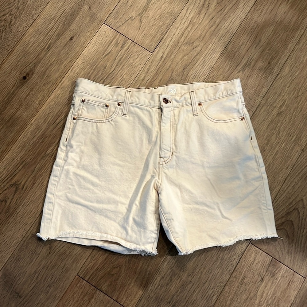 J. CREW cream / off white mid length denim shorts, size 32